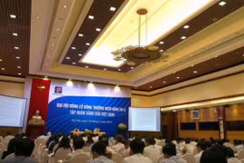 ĐHCĐ Petrolimex: Sẽ bán cổ phần cho đối tác chiến lược, hạ tỷ lệ sở hữu của nhà nước xuống còn 75%