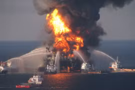 Thảm họa Deepwater Horizon năm 2010 được xem là thảm họa tràn dầu lớn nhất trong lịch sử nước Mỹ - Ảnh tư liệu - Reuters