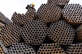 Một địa điểm buôn bán ống thép ở Sơn Tây, Trung Quốc.