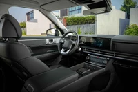 Sau khi về đại lý, Hyundai Santa Fe Hybrid được áp dụng ưu đãi giảm giá trực tiếp để kích cầu cuối năm. Ảnh: Hyundai.