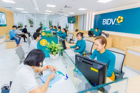 Big 4 cũng "chạy đua", lãi suất khi nào hạ nhiệt?