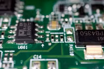 Heli là một nguyên liệu quan trọng trong quy trình sản xuất chip, được sử dụng để làm mát các tấm bán dẫn. Ảnh: Nikkei Asia.