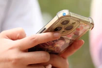 Vẫn còn hơn 20% thanh thiếu niên tại Australia truy cập các nền tảng phổ biến như TikTok và Snapchat. Ảnh: Reuters.