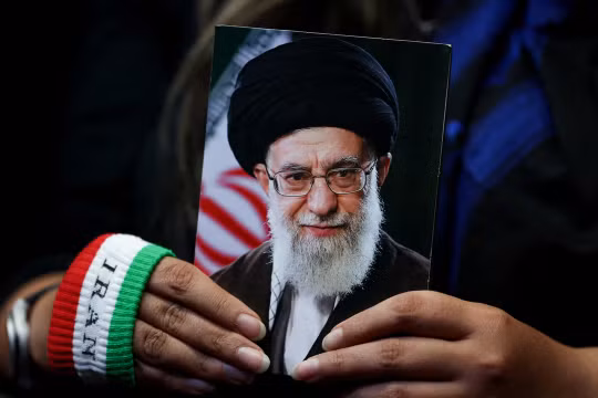 Iran gửi tối hậu thư sắc lạnh tới Mỹ và Israel trước lễ tang cố Lãnh tụ Tối cao Khamenei