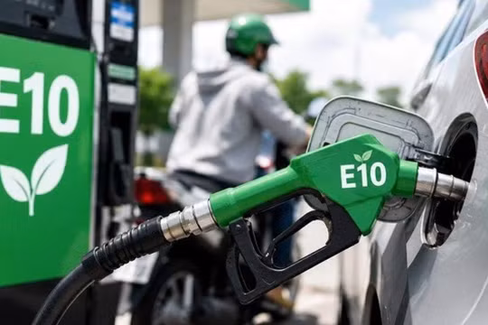Xăng E10 "lên ngôi", chiếm hơn 96% lượng tiêu thụ sau một tháng triển khai