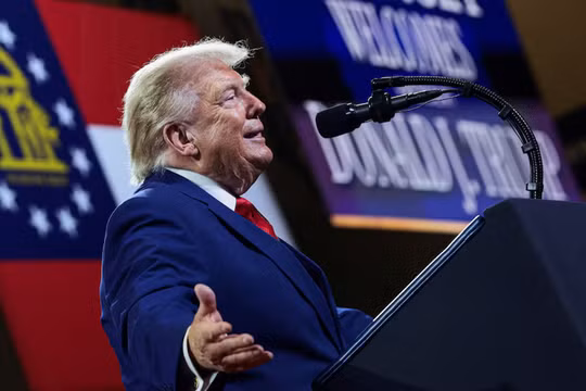 Ông Trump phát “tối hậu thư” đanh thép, đe dọa tấn công “pháo đài ngầm” Pickaxe của Iran