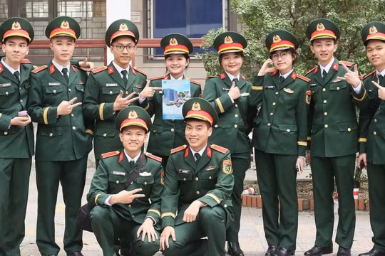 NÓNG: Thêm hàng loạt trường đại học công bố điểm sàn năm 2026