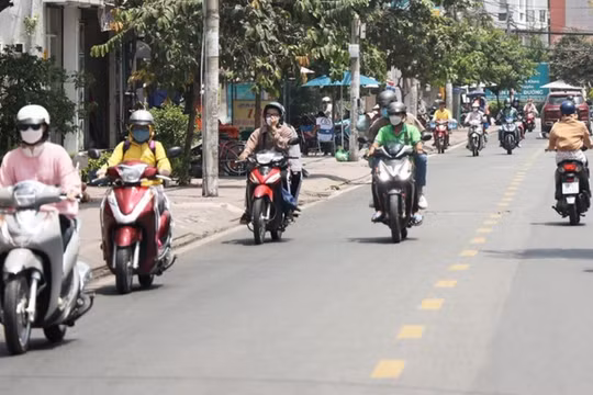Bắc Bộ - Trung Bộ sắp nắng nóng gay gắt trở lại, có nơi vượt ngưỡng 37 độ C