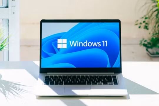 Vì sao bạn không nên trì hoãn cập nhật Windows? Ảnh: Reuters.