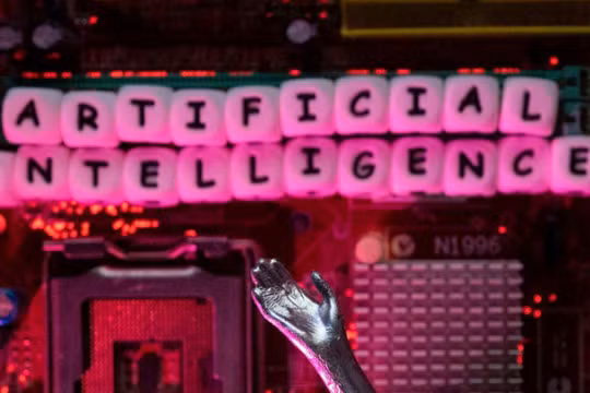 Trí tuệ nhân tạo (AI) là lý do hấp dẫn đối với nhà đầu tư để cắt giảm chi phí, nhưng có rất ít bằng chứng cho thấy đây là yếu tố chính dẫn đến việc sa thải nhân viên. Ảnh: Nikkei Asia.