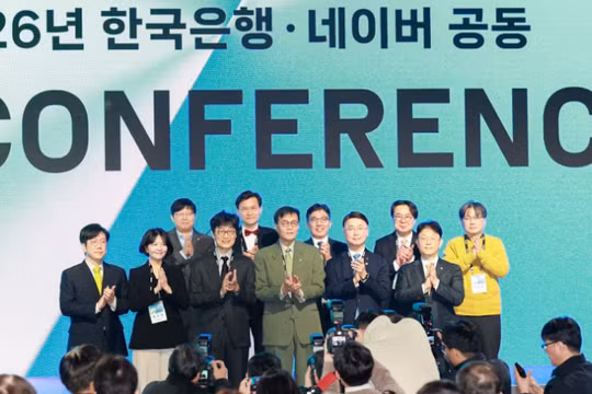 Ngân hàng Trung ương Hàn Quốc và Naver đã công bố mô hình AI đầu tiên trên thế giới được thiết kế dành riêng cho các nhà hoạch định chính sách tiền tệ. Ảnh: Nikkei Asia.