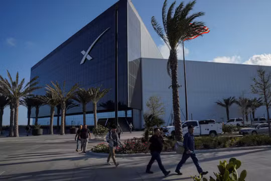 SpaceX đàm phán với Quỹ đầu tư công Saudi Arabia (PIF). Ảnh: Reuters.