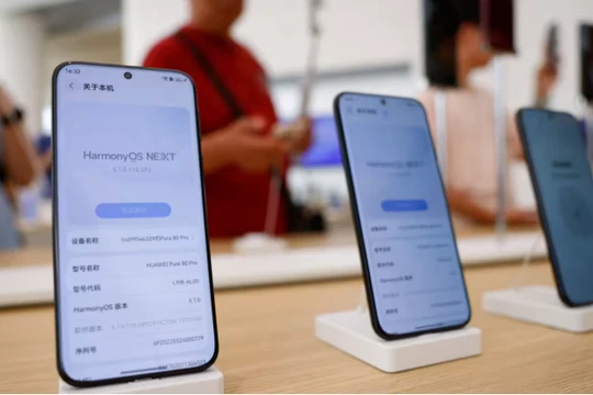 Huawei Pura 80 Pro có 57% linh kiện sản xuất tại Trung Quốc. Ảnh: Nikkei Asia.