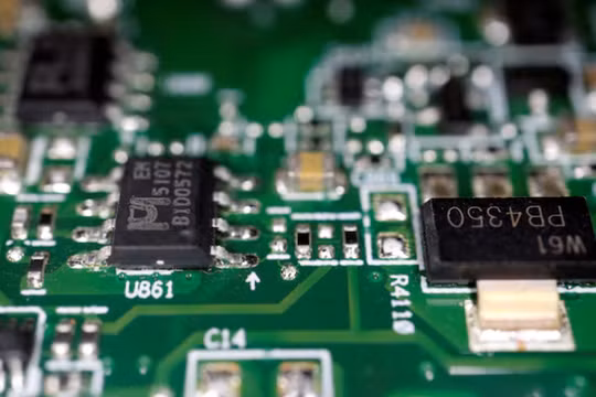 Ngành chip Hàn Quốc lo ngại khủng hoảng tại Iran. Ảnh: Reuters.