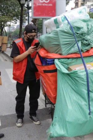 Camera AI phát hiện nhiều shipper che biển số, né phạt nguội ở Hà Nội