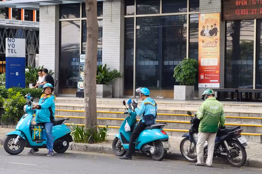 Taxi, xe công nghệ 2 bánh ở TP.HCM sẽ phải là xe điện