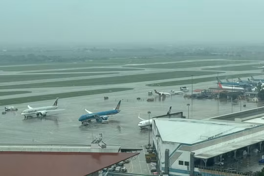 Drone và diều làm ảnh hưởng hàng loạt chuyến bay