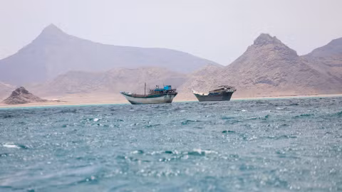 Houthi chiếm đảo chiến lược Perim ở eo biển Bab al-Mandab, siết kiểm soát "yết hầu biển Đỏ"