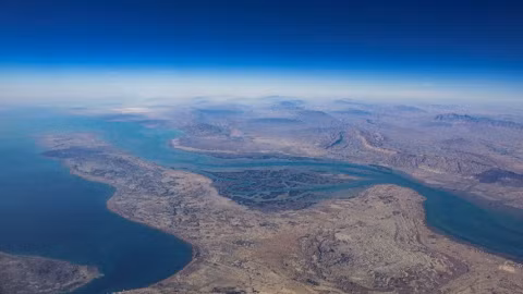 Đảo chiến lược Qeshm của Iran rung chuyển sau loạt tiếng nổ lớn, chuyện gì đang xảy ra?