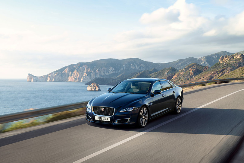 Kỷ niệm 50 năm dòng XJ, Jaguar ra mắt phiên bản đặc biệt XJ50 ảnh 5