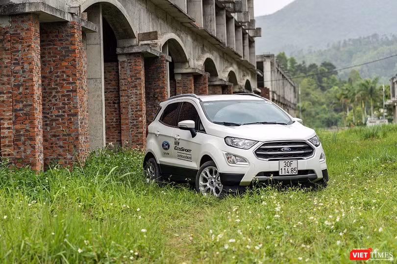 Dù là phiên bản nâng cấp nhưng Ford EcoSport 2018 đã có tới gần 3.000 chi tiết được làm mới hoàn toàn 