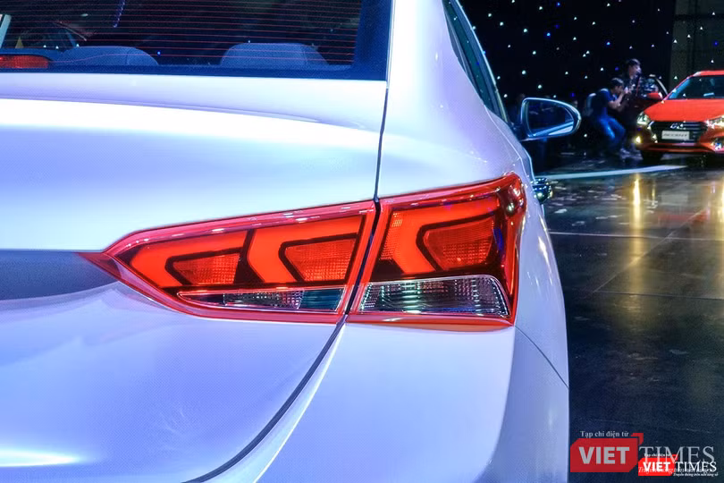 Tham vọng giành ngôi vương phân khúc B, Hyundai Accent 2018 chỉ có giá từ 425 triệu ảnh 10