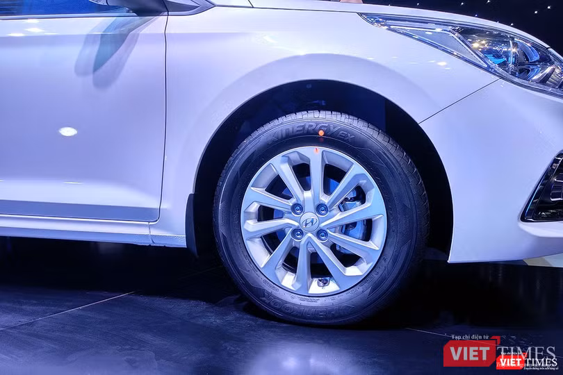 Tham vọng giành ngôi vương phân khúc B, Hyundai Accent 2018 chỉ có giá từ 425 triệu ảnh 12