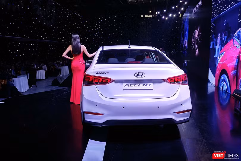 Tham vọng giành ngôi vương phân khúc B, Hyundai Accent 2018 chỉ có giá từ 425 triệu ảnh 4