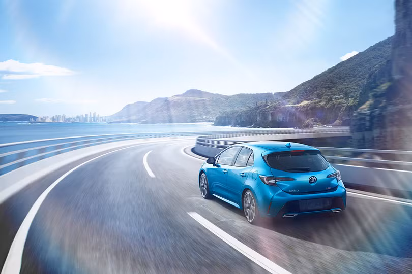 Ngỡ ngàng trước hình ảnh quá đẹp của Toyota Corolla 2019 thế hệ mới ảnh 8