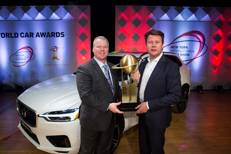 Volvo XC60 lại ẵm thêm giải thưởng “Xe thế giới của năm 2018“ ảnh 1