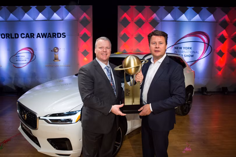 Volvo XC60 lại ẵm thêm giải thưởng “Xe thế giới của năm 2018“ ảnh 1