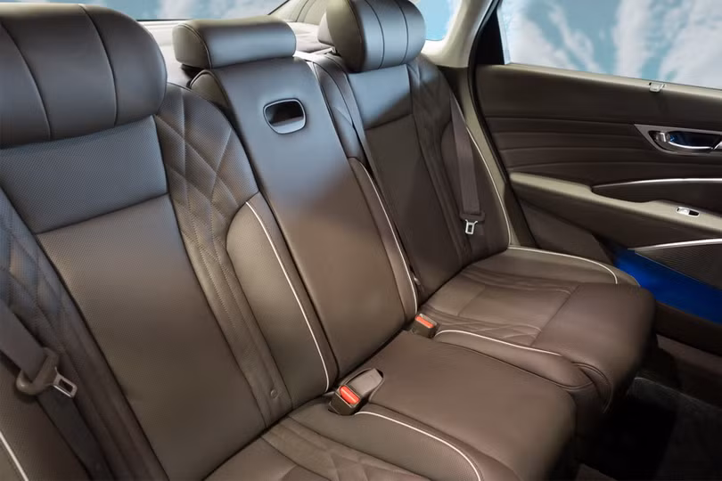 Có gì mới trên Kia K900 2019? ảnh 15