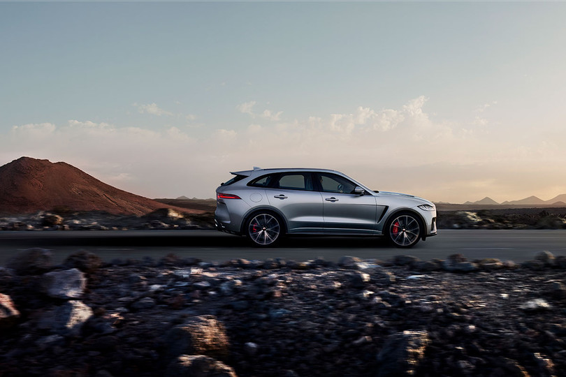 Jaguar trình làng F-PACE SVR, thách thức Porsche Cayenne S ảnh 5