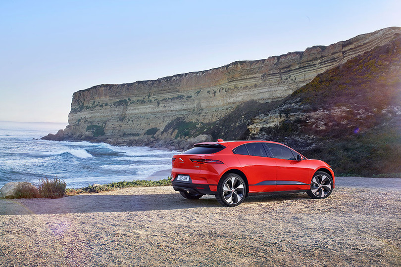 Jaguar I-PACE 2019: Quyết đấu đầu với đối thủ Tesla ảnh 6