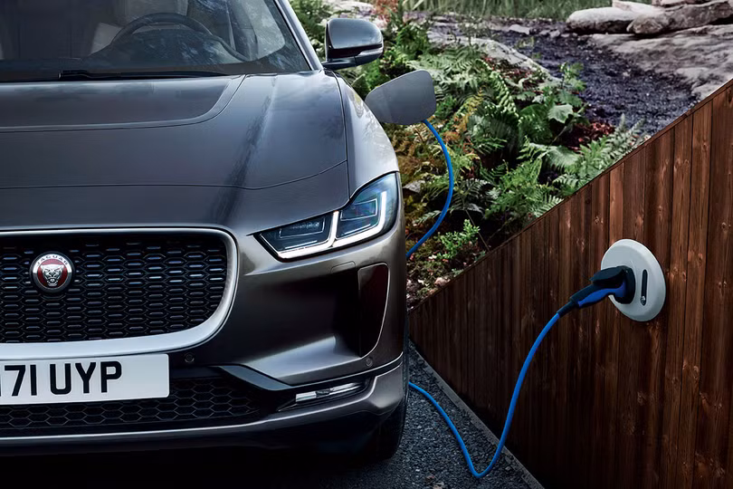 Jaguar I-PACE 2019: Quyết đấu đầu với đối thủ Tesla ảnh 5