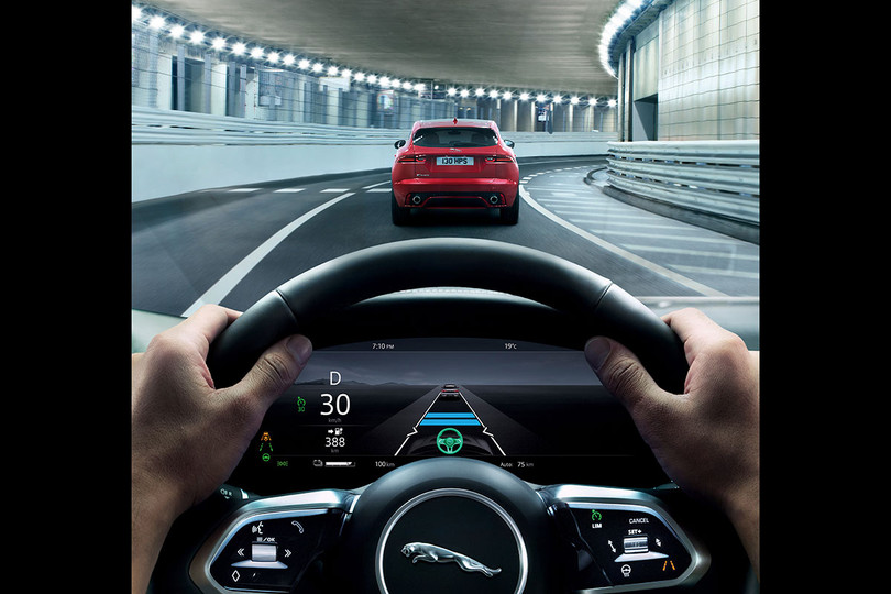 Jaguar I-PACE 2019: Quyết đấu đầu với đối thủ Tesla ảnh 24