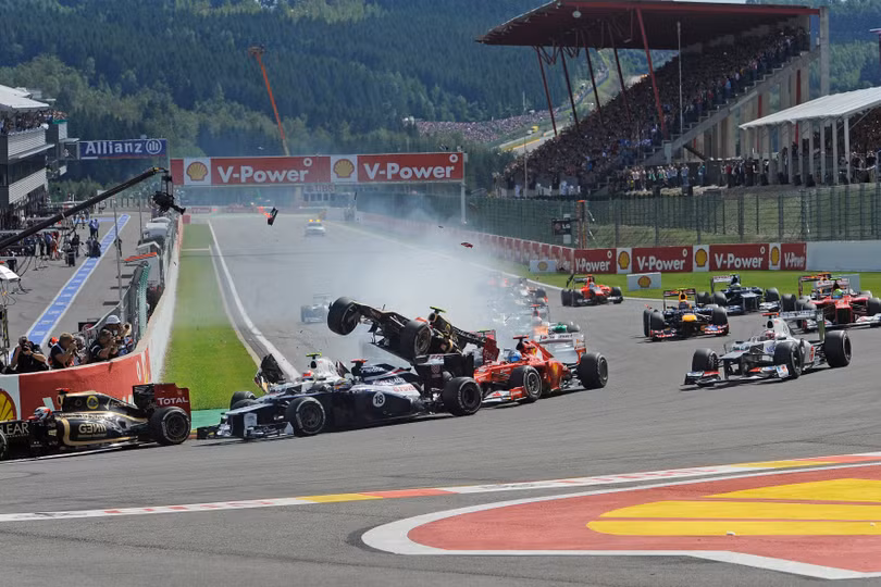  Chiếc Safety Car trong giải đua F1 đã ra đời như thế nào? ảnh 1