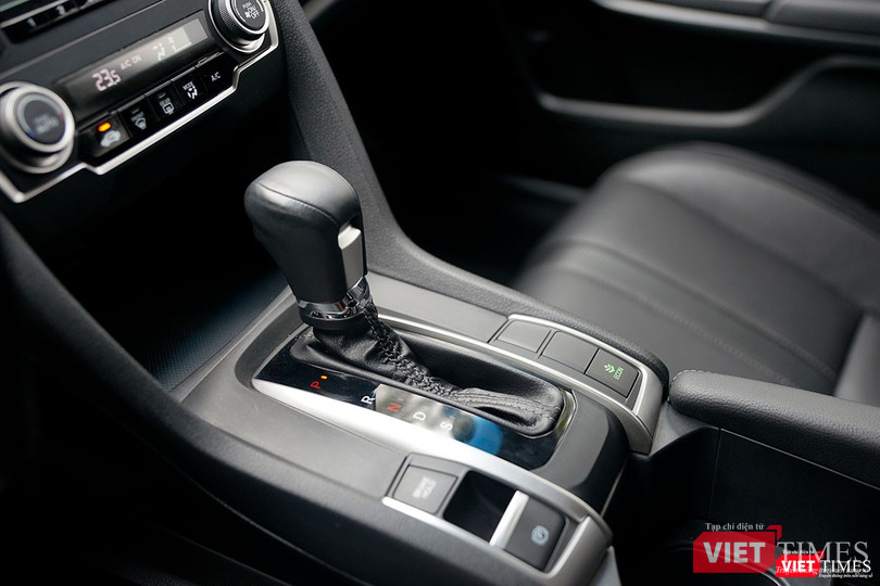 Honda Civic 1.8 E 2018 có xứng với mức giá 758 triệu đồng? ảnh 6