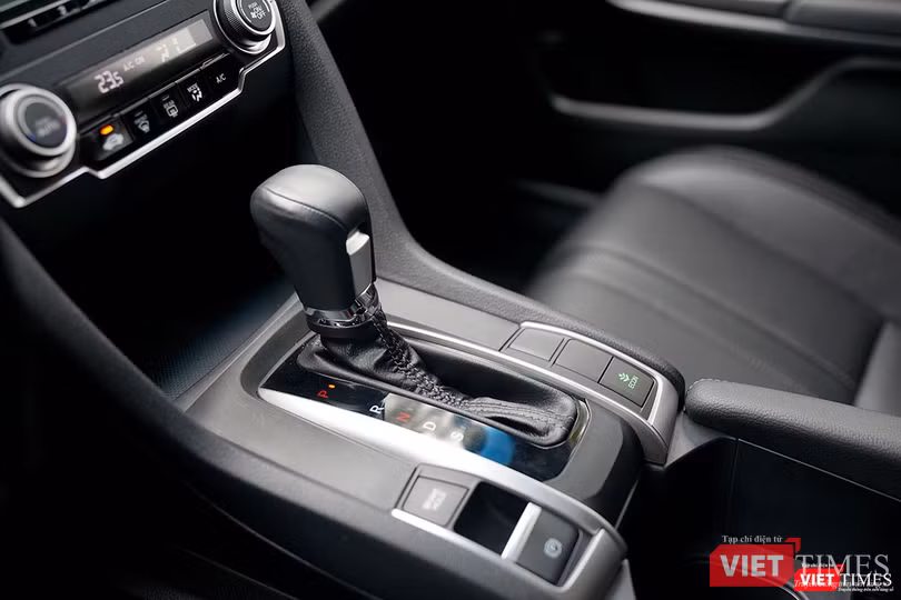Honda Civic 1.8 E 2018 có xứng với mức giá 758 triệu đồng? ảnh 6