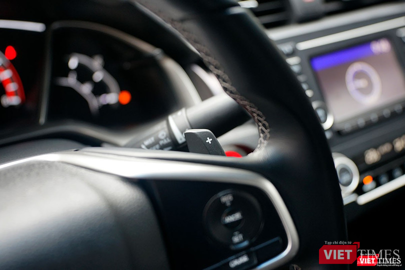 Honda Civic 1.8 E 2018 có xứng với mức giá 758 triệu đồng? ảnh 17