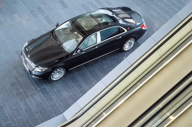 Maybach S400 và Maybach S500 sẽ giúp Mercedes tăng sức cạnh tranh ở phân khúc siêu sang.