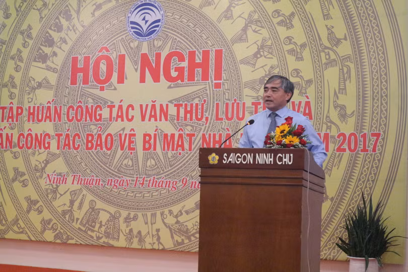 Thứ trưởng Nguyễn Minh Hồng phát biểu khai mạc Hội nghị. Nguồn: Bộ TT&TT 