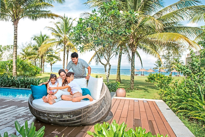 Cả gia đình sẽ được trải nghiệm một thế giới nghỉ dưỡng và vui chơi đầy màu sắc với các hoạt động được thiết kế phù hợp với tất cả thành viên