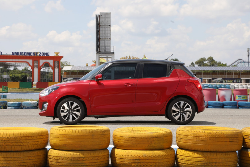 “Mẫu xe toàn cầu" Suzuki Swift sở hữu bộ khung gầm HEARTECT trọng lượng nhẹ, giúp giảm tiêu hao nhiên liệu tối đa trong mọi hành trình