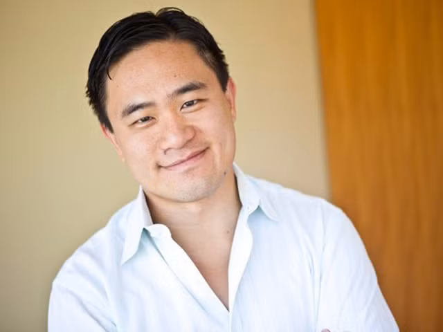 Những cái tên sẽ trở thành triệu phú và tỷ phú sau vụ IPO của Snapchat ảnh 3