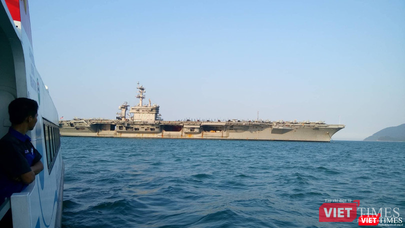  “Đột nhập” siêu tàu sân bay USS Carl Vinson tại Đà Nẵng ảnh 3
