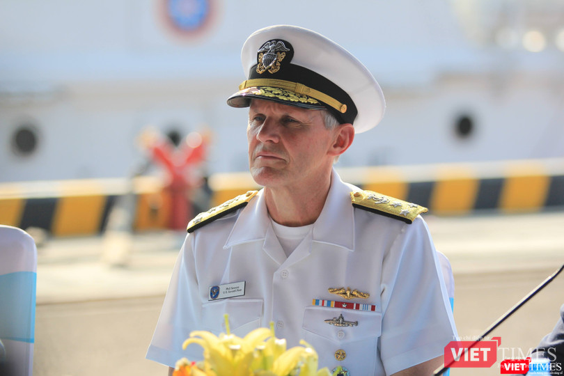 Tại buổi lễ, Tư lệnh Hạm đội 7, Hải quân Mỹ cho biết Mỹ rất muốn đem tàu ngầm đến thăm Việt Nam