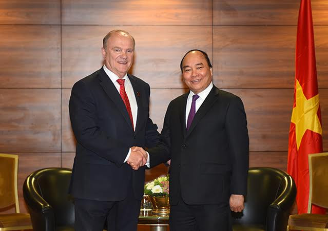 Thủ tướng Nguyễn Xuân Phúc gặp gỡ Chủ tịch Đảng Cộng sản Liên bang Nga