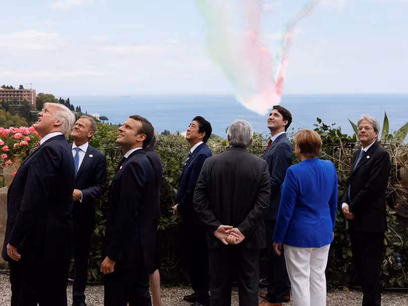 Những hình ảnh “đốn tim” dân mạng của hai vị nguyên thủ tại Hội nghị G7 ảnh 7