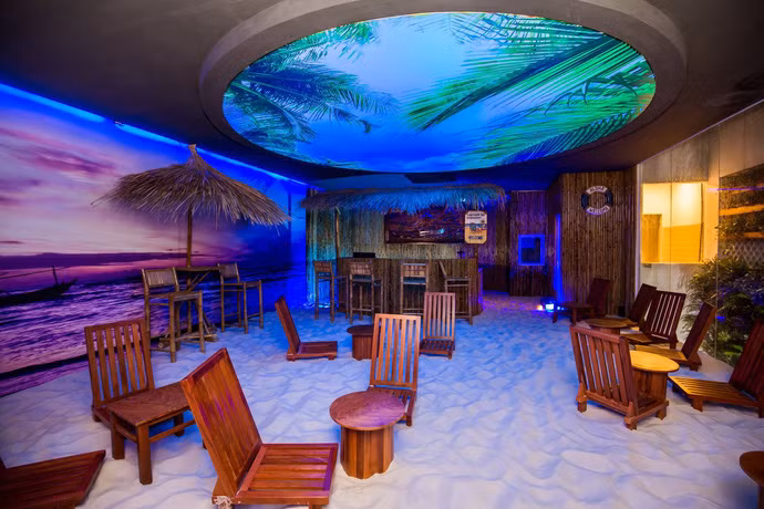 Quán net Việt chơi trội "dán" cả dải thiên hà lên trần cho game thủ ngắm nhìn